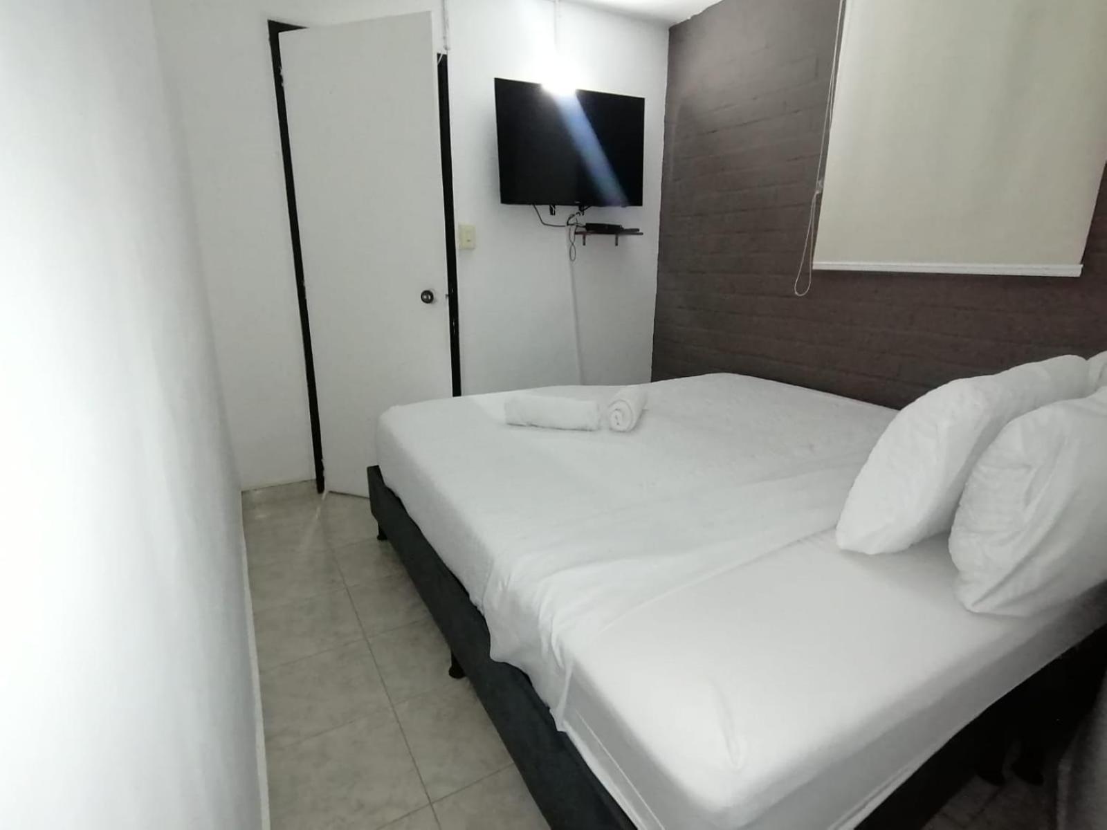 Aw Hotel Urban 80 Медельїн Екстер'єр фото